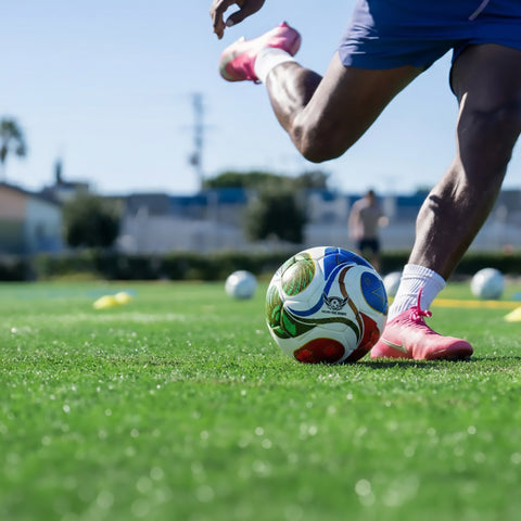WM Design Handgenähter TPU-Fußball – Hergestellt in Pakistan für Spiel & Training